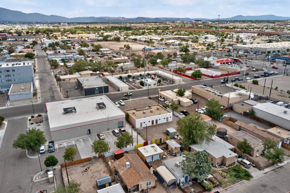 4-SUITE RETAIL/OFFICE · INVESTMENT/OWNER USER