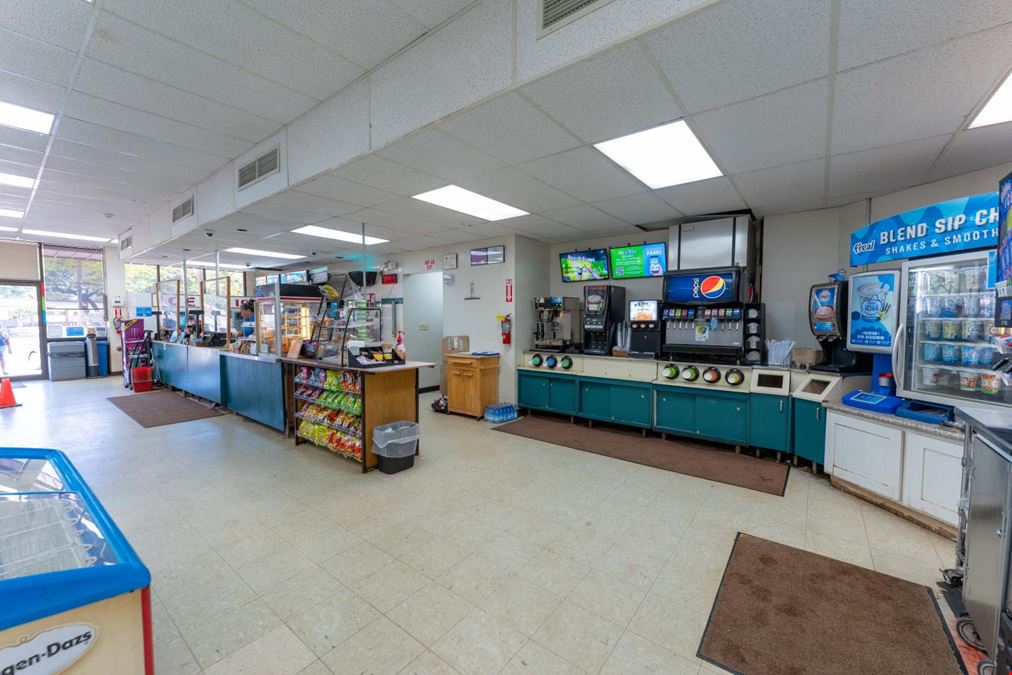 Waimea Canyon Plaza