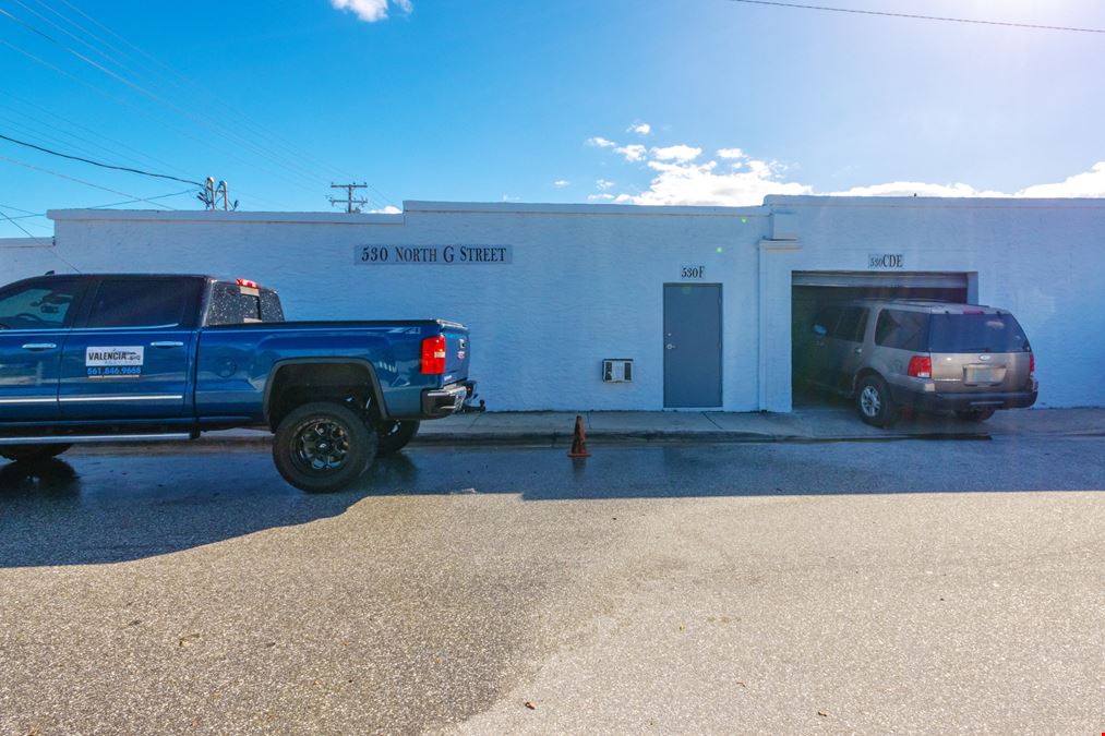 Lake Worth Small Bay Industrial Assemblage