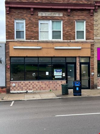 Preview of Retail space for Rent at 707 Cross W