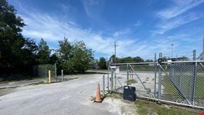 7,088± SF Prime Cross-Dock Industrial Space Near JAXPORT - 9315 Haydon Rd, Jacksonville, FL