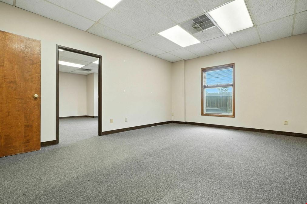 2244 South Hamilton Road, 101 & 103, 2246 South Hamilton Rd, 100