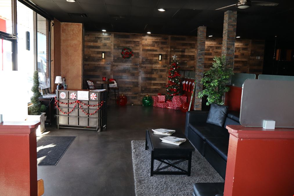 306 N Main St