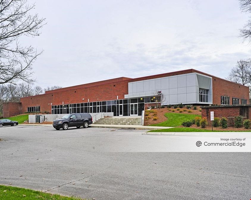 636 Grassmere Park