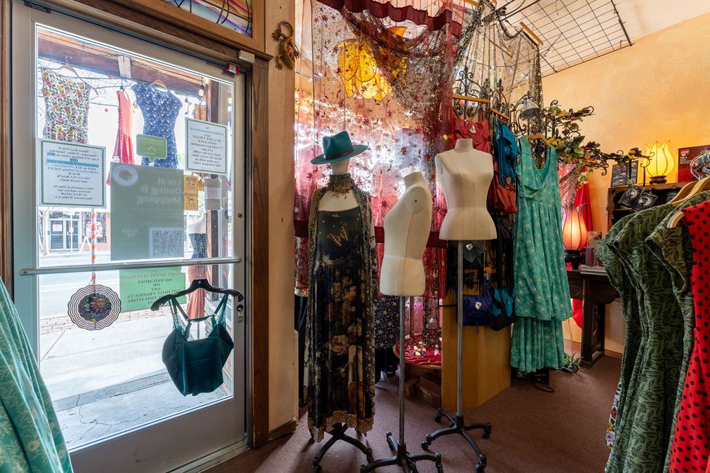 38 S Main St