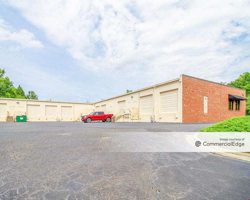 Lake Norman Commerce Center