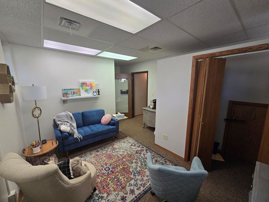 4320 S. Louise Avenue, Suite 101 and 200