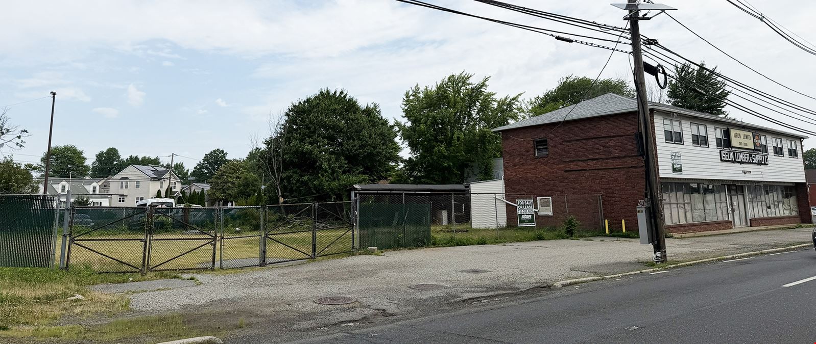 Lumber Yard & Commercial Building For Sale