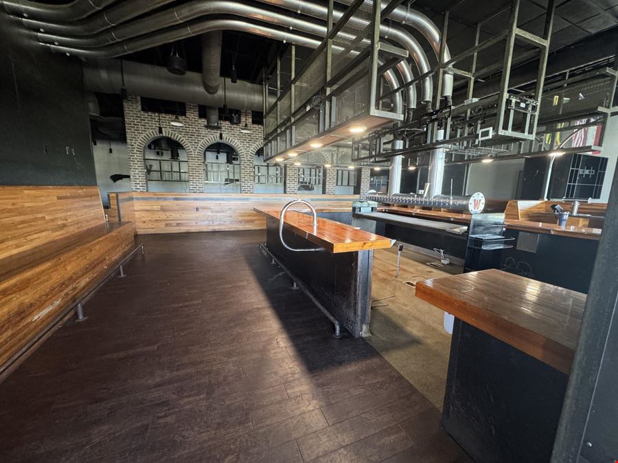 Former Walk-On's - Waco