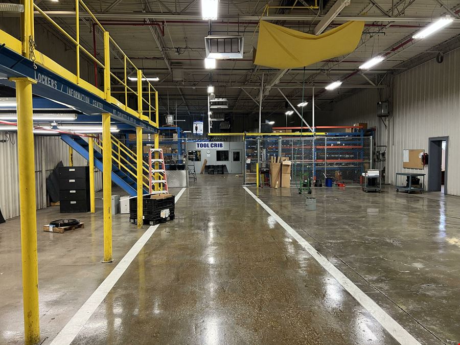 225,000 SF Manufacturing and Distribution Building