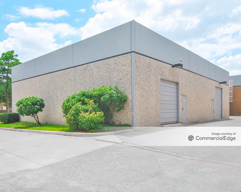 Commerce Park - 8402-8432 Sterling Street