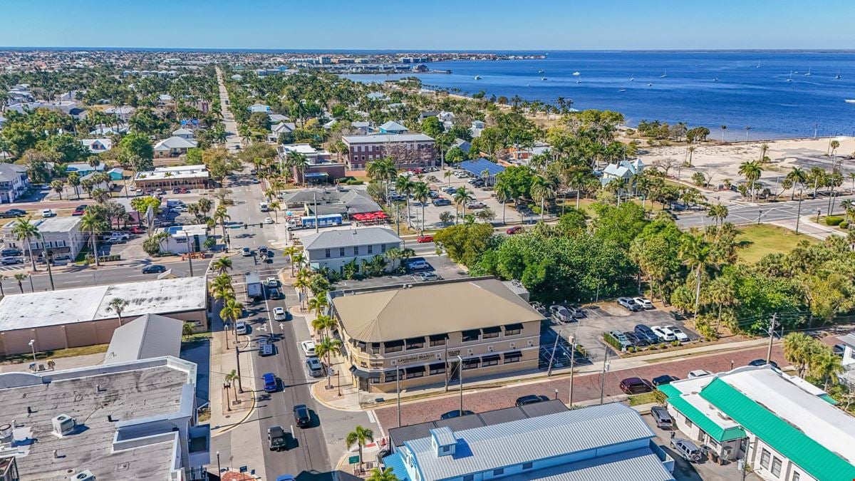 Executive Office in Downtown Punta Gorda