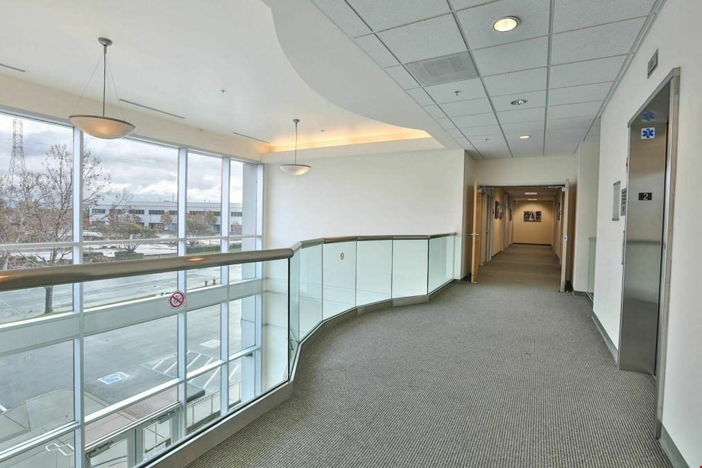 Gold Business Center
