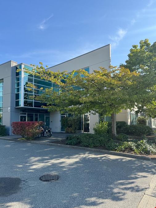 828 Harbourside Drive