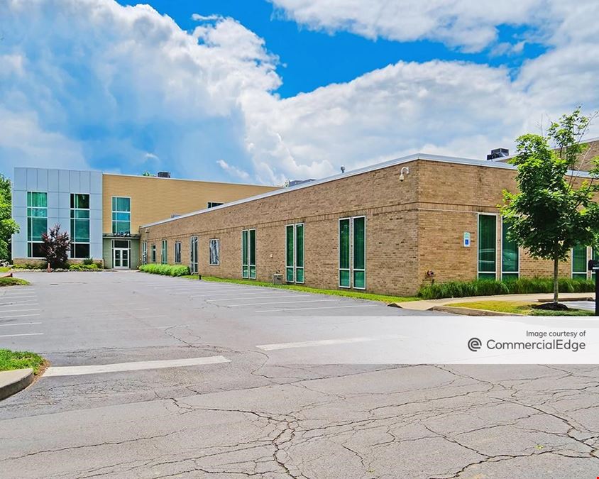 800 Commonwealth Drive