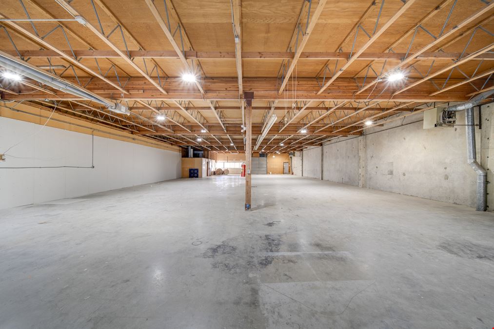 977 W 1st Street