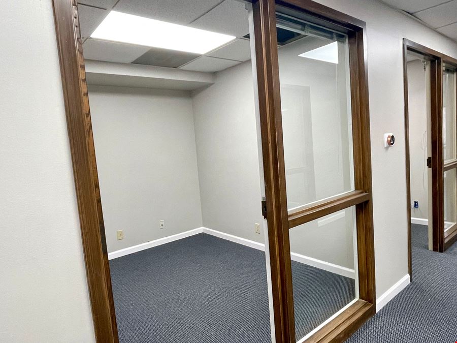 5113 N Executive Dr Suite 106 Microsuites