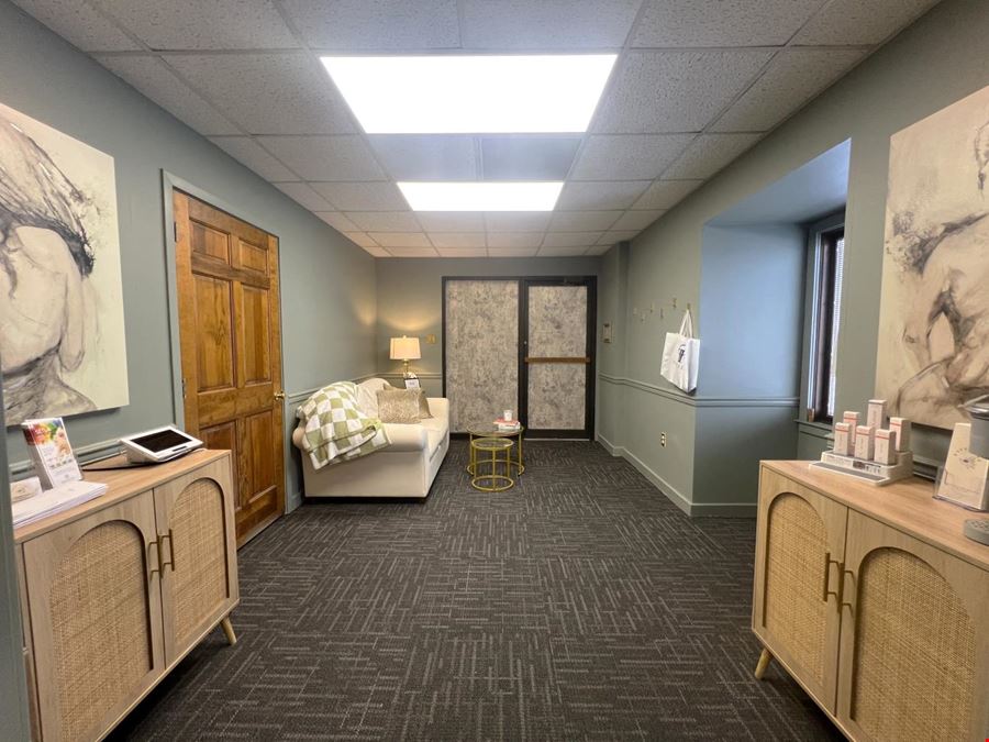 1242 West Chester Pike
