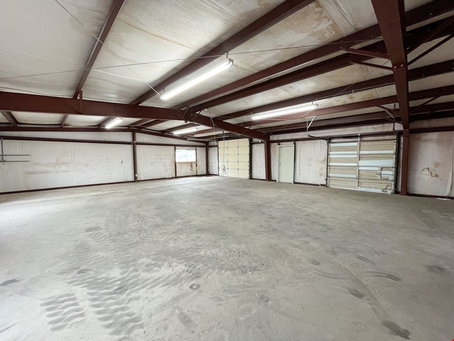 2,000 SF Warehouse Suite for Lease