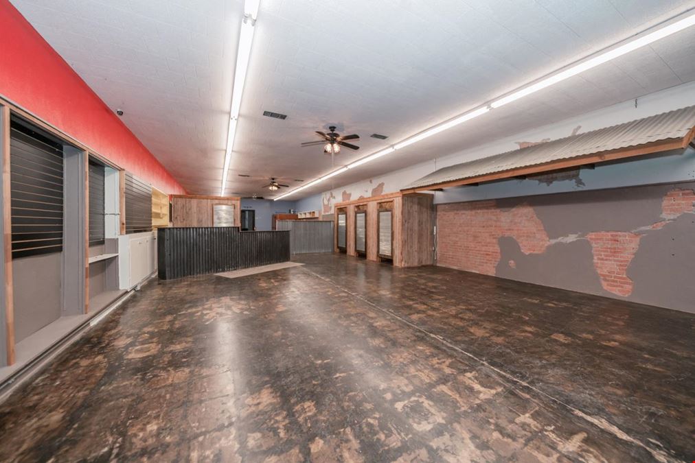 Commercial Business in Hughes Springs, Texas for Sale