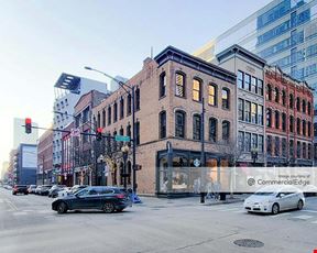430-436 North Clark Street & 108 West Hubbard Street
