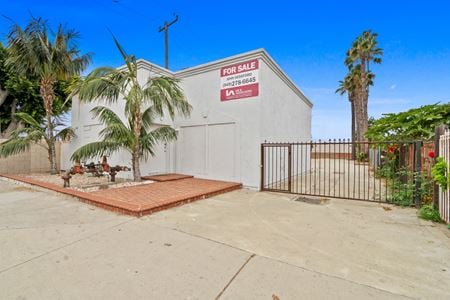 Preview of Retail space for Sale at 1718 N Fairview St