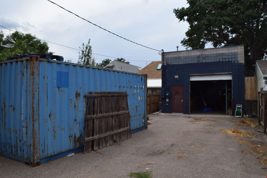 1,500 SF free-standing office/warehouse with small yard.