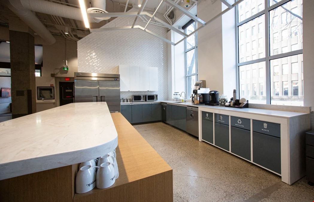 Staples Studio - Toronto University Ave