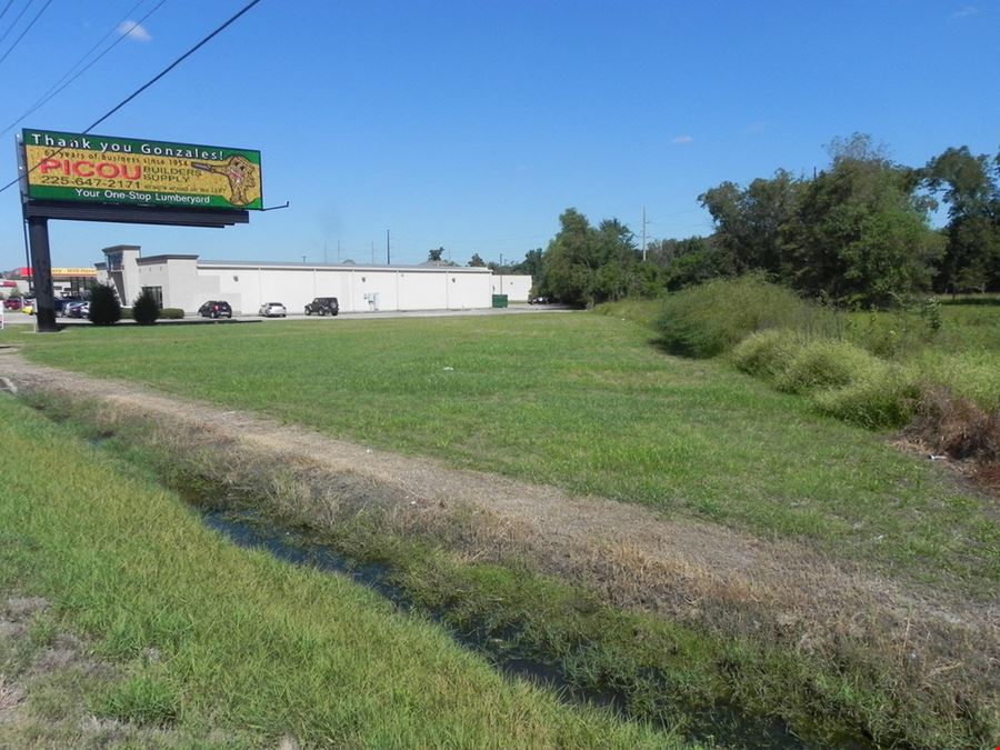 322 S Airline Hwy.