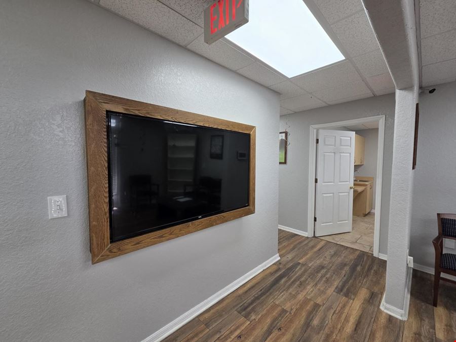 143 Oakwood Ave