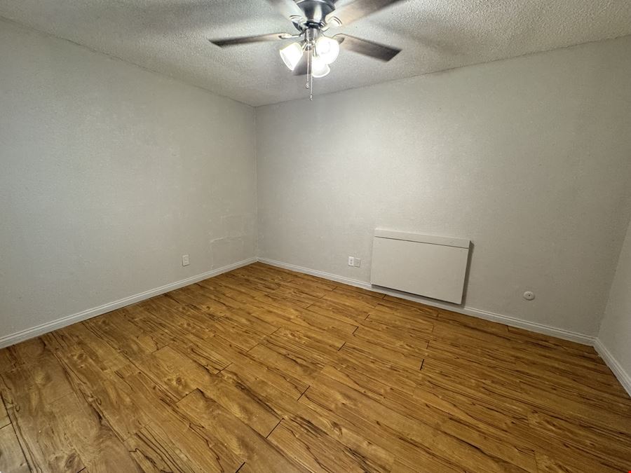 152 & 162 S Dipper Ln