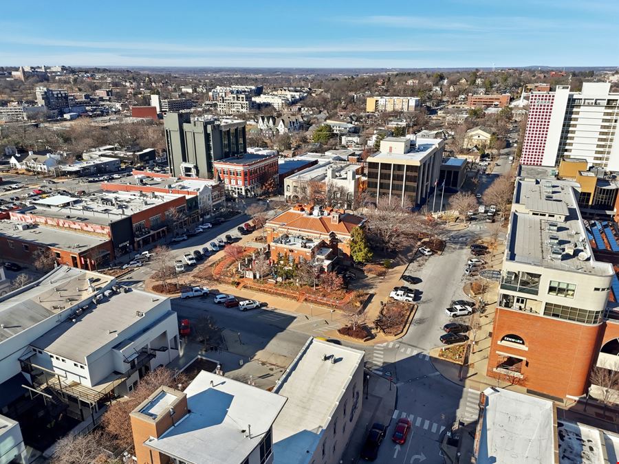 5 W Mountain St
