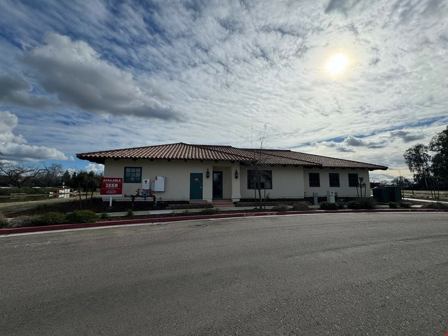 5625 Avenida de Los Robles