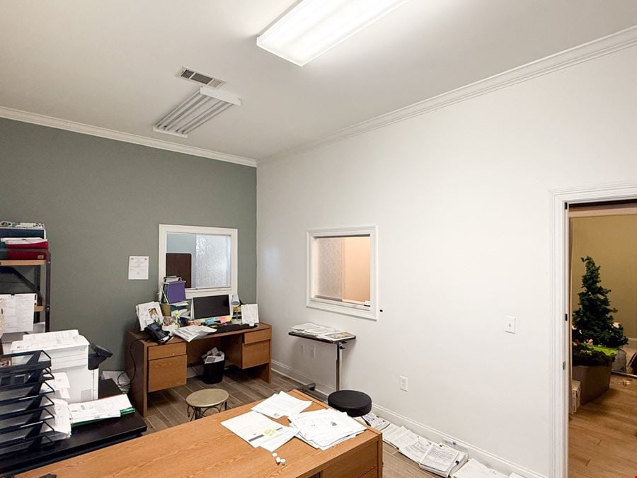 5-Suite Office Investment – 61% Occupied