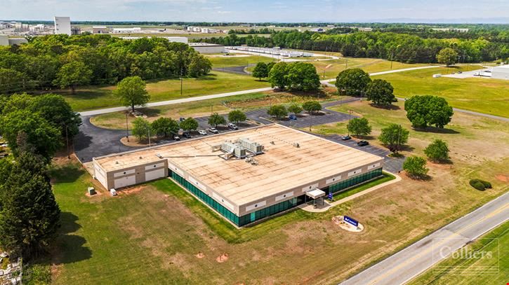±32,500-SF Office and Warehouse Building with Excess Land for Sale