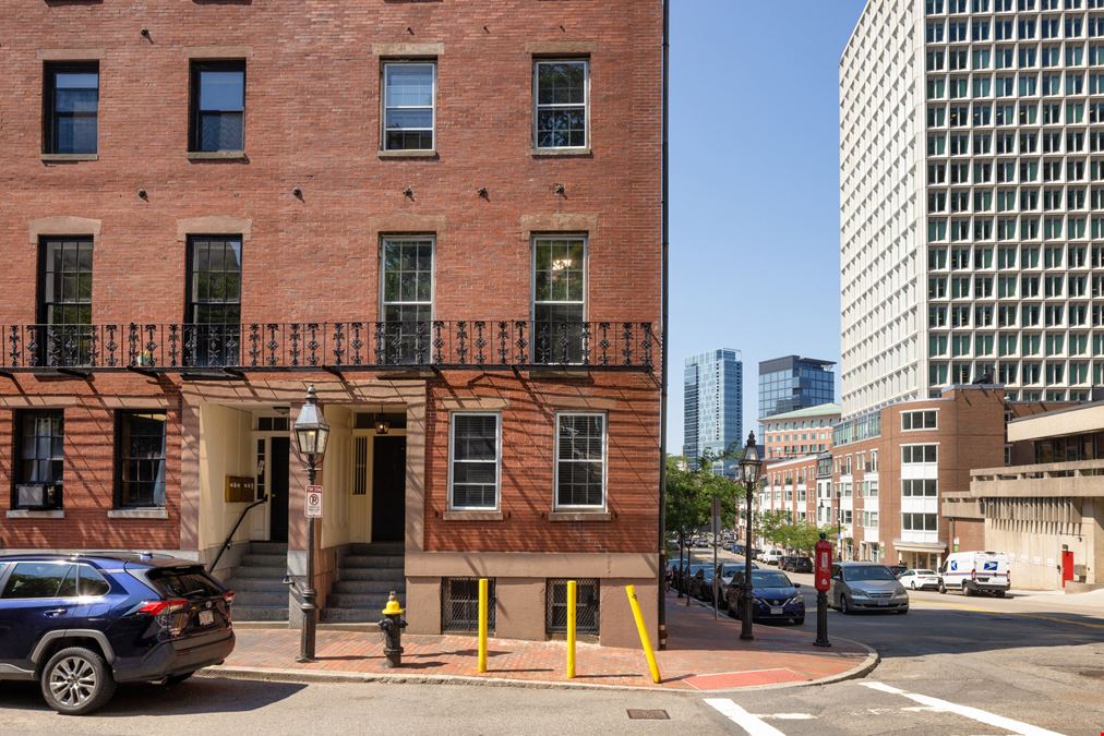2 Derne Street / 45-B Bowdoin Street