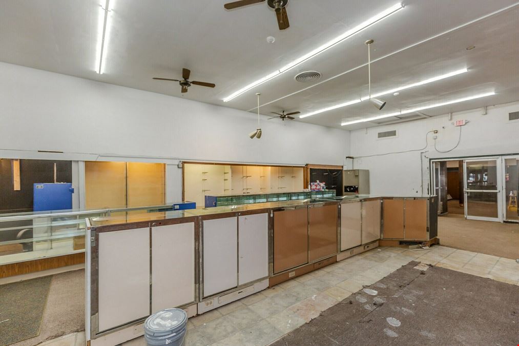 Prime Commercial Property Opportunity in Up-and-Coming Arctic Section