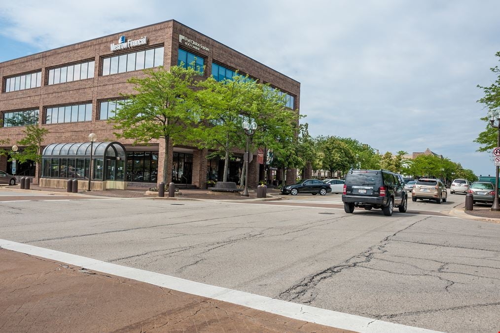 Port Clinton Square