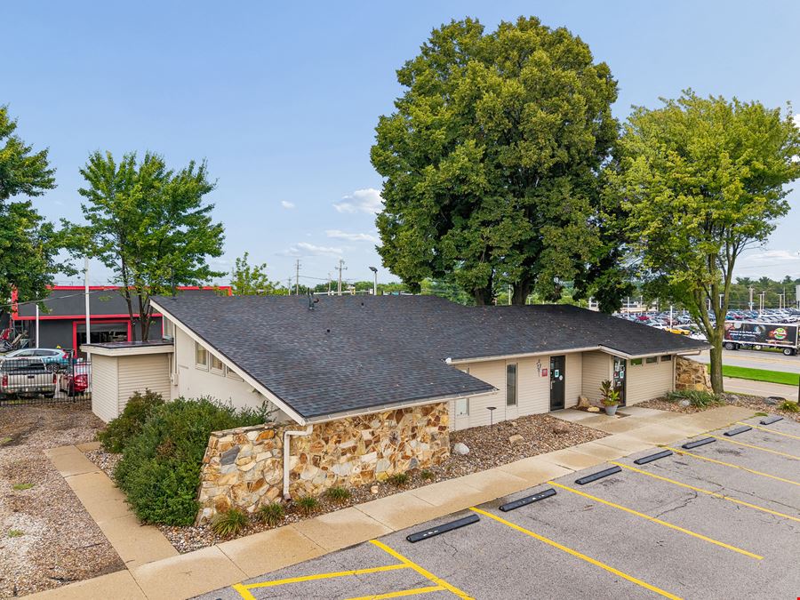 4520 Merle Hay Rd