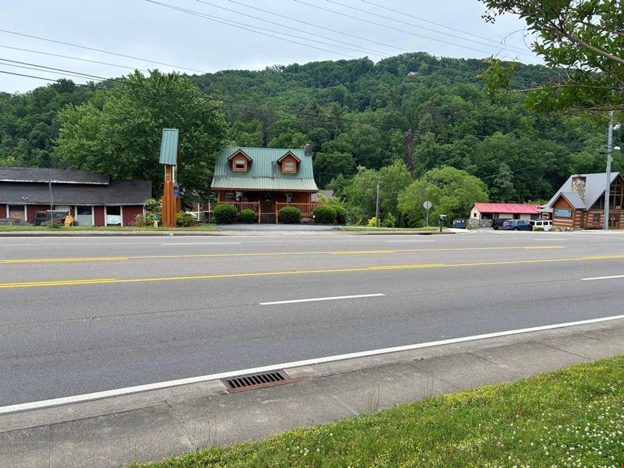 Tourist City Single Tenant Office Building