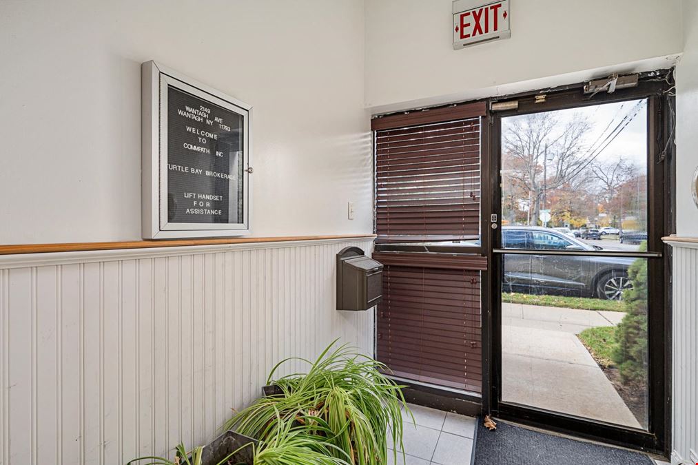2149 Wantagh Ave