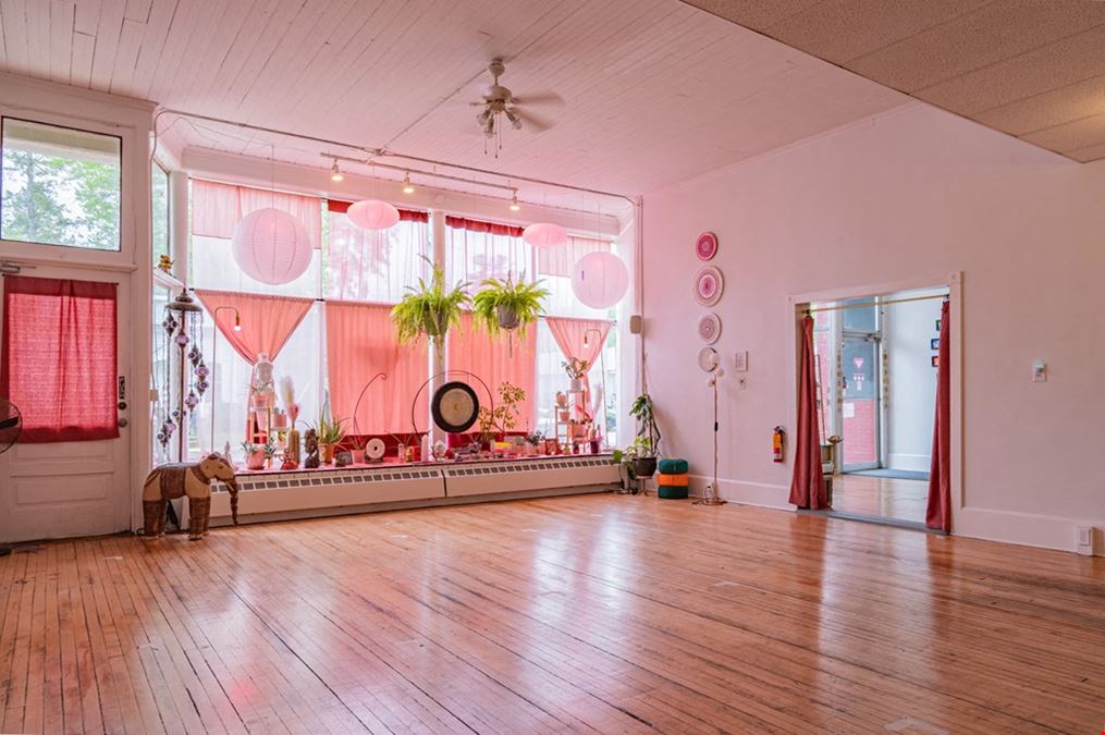 56 W Maple St