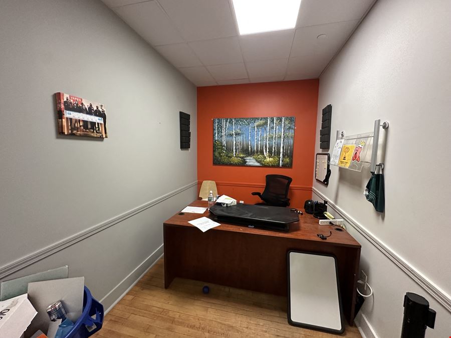 Retail / Office / Studio Space for Sublease