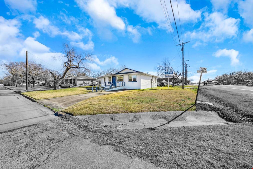 200 E Russell Ave