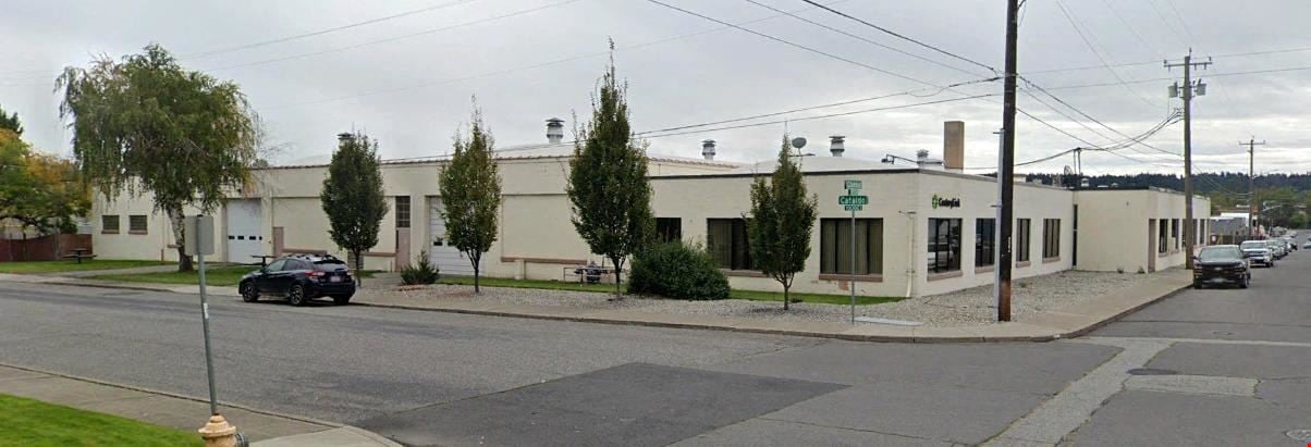Preview of Industrial space for Rent at 904 North Columbus Street