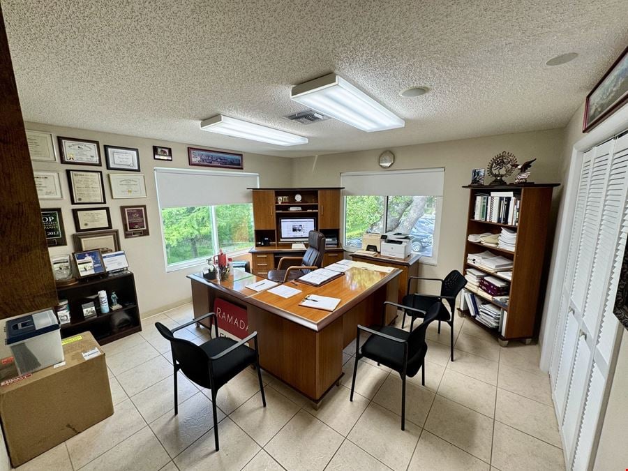 Ormond Beach Office Condo - 780 SF - Fully Furnished
