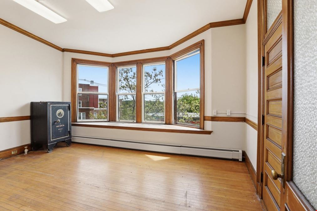 NOW LEASING! Premier Office/Retail Suites in Downtown Amesbury, MA