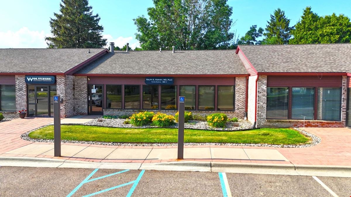 1350 E Lake Lansing Rd