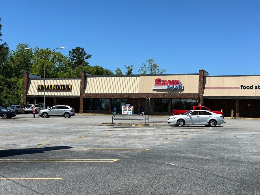 Brat's Plaza - 810-814 Madison Highway, Valdosta GA 31601