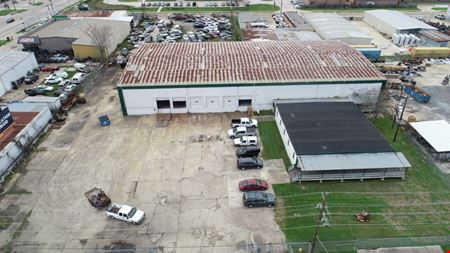 Preview of Industrial space for Rent at 11210 S Choctaw Dr